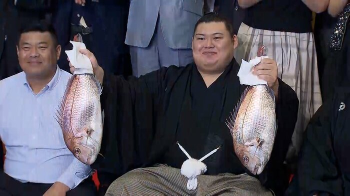 大関伝達式に臨む大の里