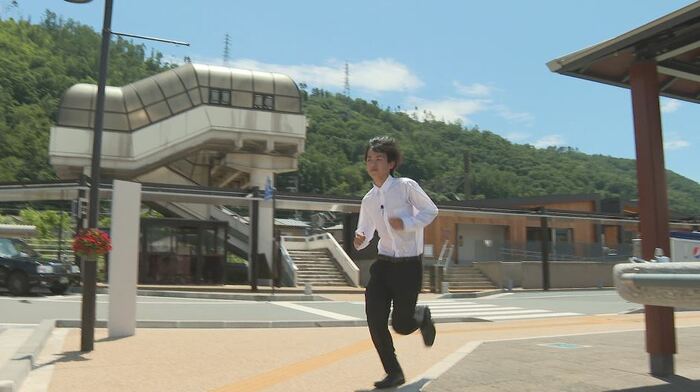 再現 救護に向かう