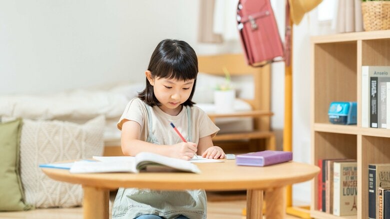 子ども部屋は何歳で作るべき?一級建築士ママが勧める「適齢期」より「適配置」勉強する部屋になるかはレイアウト次第|FNNプライムオンライン