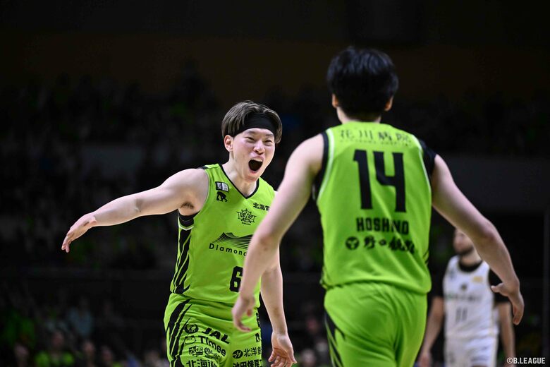 【レバンガ北海道】王者宇都宮に快勝　今季30勝目を飾り勝率5割以上確定　北見市出身菊地広人がキャリアハイ17得点のほか6選手が2桁得点をマーク｜FNNプライムオンライン