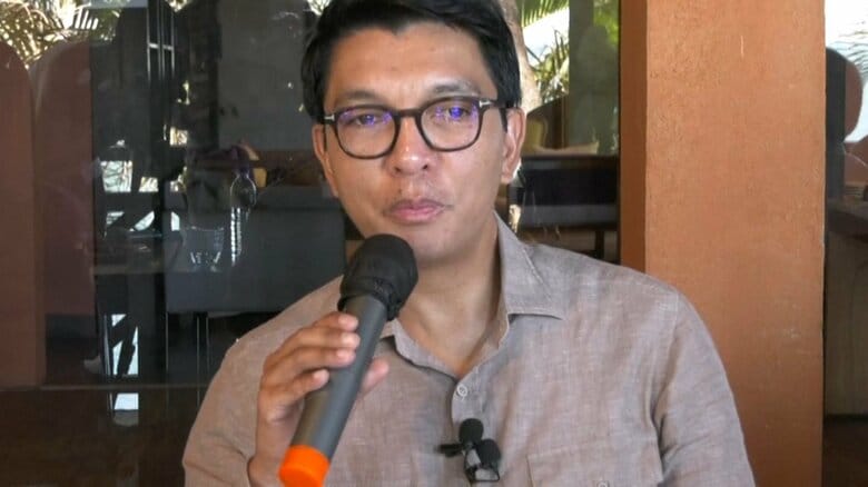 マダガスカルの大統領が国外逃亡か　若者の反政府デモに軍の一部が同調｜FNNプライムオンライン