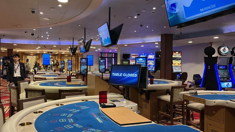 「カジノ」出航すると賭けが始まる