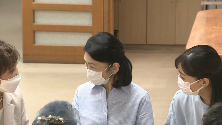 原爆養護ホームで被爆者と交流された　8月11日