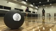ボール6個が飛び交う！福岡で注目「フォームドッジボール」に記者が挑戦　剛速球と緻密な戦略が交錯