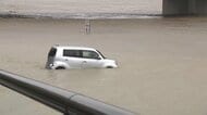宮崎県で「1000ミリ」予想　排水溝から水が逆流“内水氾濫”と倒木に土砂崩れで通行止め発生　駐車場は川があふれ車ごと水没