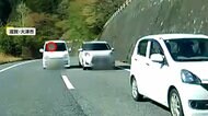 【危険】「何してんのホンマ！」京都で車列の隙間から飛び出す自転車　滋賀でも突然車が飛び出しあわや正面衝突