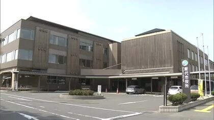 給食の提供中止　地震による水道水の濁りの影響　弁当持参で対応　23日には再開の見込み　秋田・能代市
