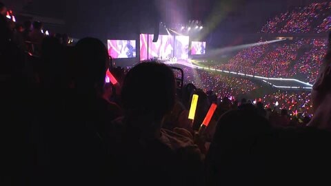 「ももクロ」コンサートに事件・事故の遺族ら招待　参加した遺族「本当に元気もらえた」ペンライト振り楽しむ姿も　警視庁