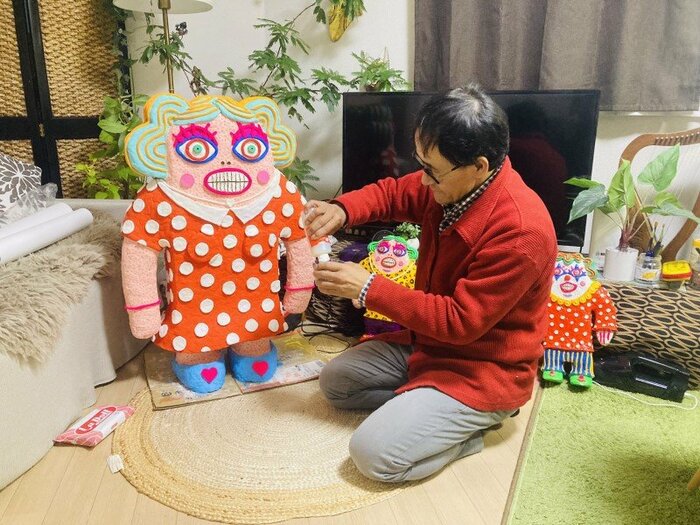 現在は半身大のへんな人を制作している