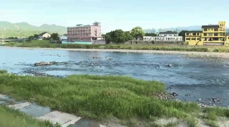 筑後川で男性（74）が流され死亡　1人でアユ釣り中か　「高齢男性がおぼれている」と通報　下流の釣り人が救助　福岡｜FNNプライムオンライン