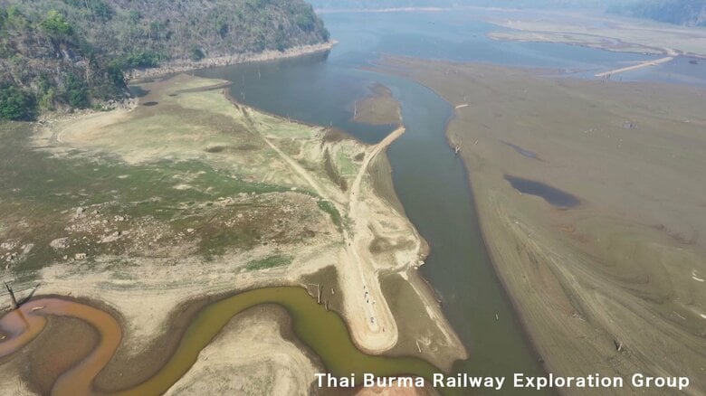 戦時中の遺構や遺物が次々に　旧日本軍が建設の「死の鉄道」の跡がタイのダム湖から姿を現す｜FNNプライムオンライン