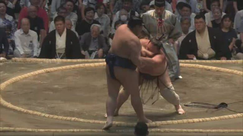 朝乃山、阿炎の激しい突きをこらえて3連勝　次は御嶽海との元大関対戦【大相撲名古屋場所 6日目結果】｜FNNプライムオンライン