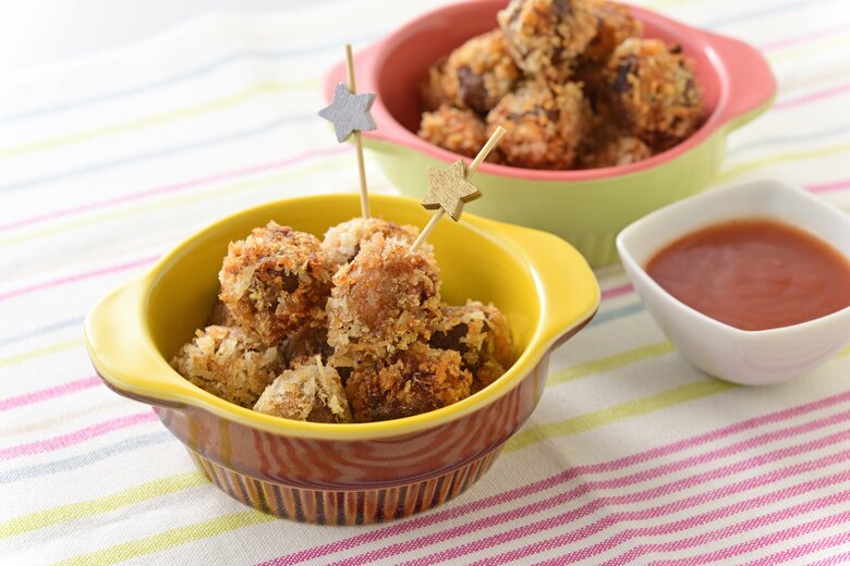 カリカリミートボール（提供：石井食品）