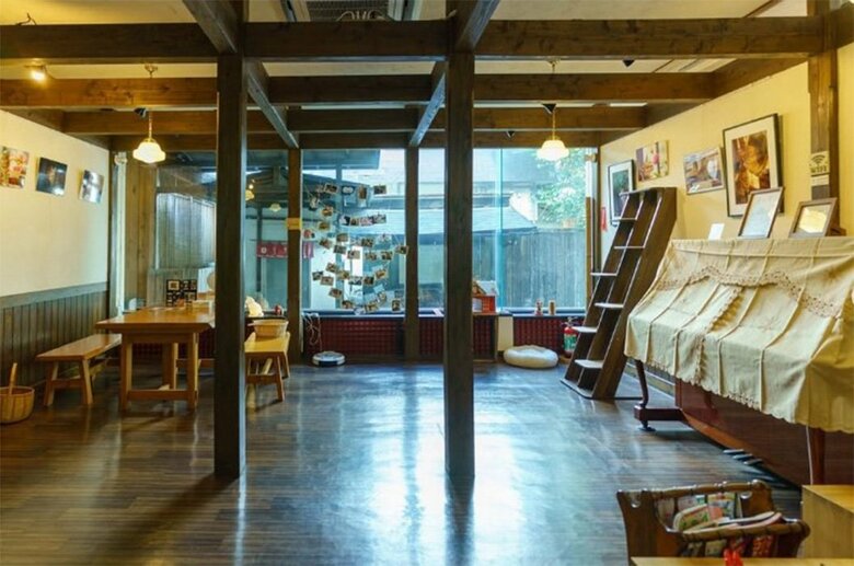 ゆの香のニャンズたちと触れあえる部屋