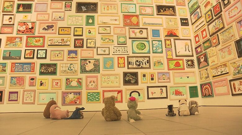 県立美術館でぬいぐるみたちが「お泊り会」