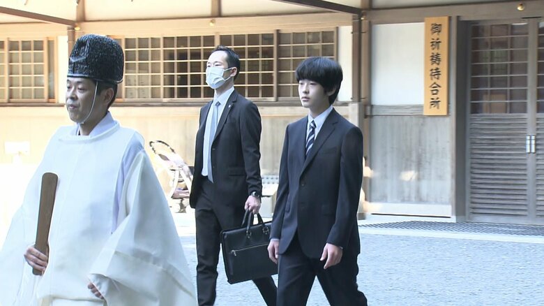 「内宮」に先立ち「外宮」を参拝される悠仁さま（1日午後）