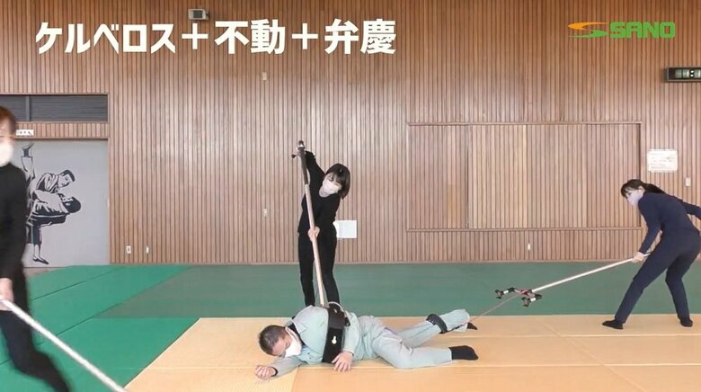 最後に「弁慶」が社長が持っていたダミーナイフを弾き飛ばす