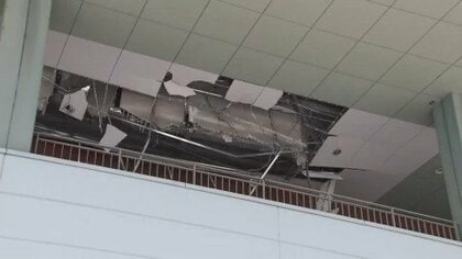 【大型商業施設で天井崩落】骨組みがむき出しに…雪庇の落下による衝撃が原因か？ケガ人なし＿現場付近の立ち入り規制し通常通り営業〈北海道小樽市・ウイングベイ小樽〉 