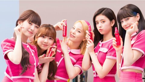 NiziU・RIMAの最高“26時間やり続けたこと”にメンバー騒然? キュートなダンス&ミニスカ衣装も注目