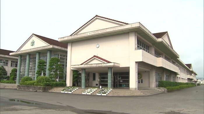 3校が統合し「白石中学校」に