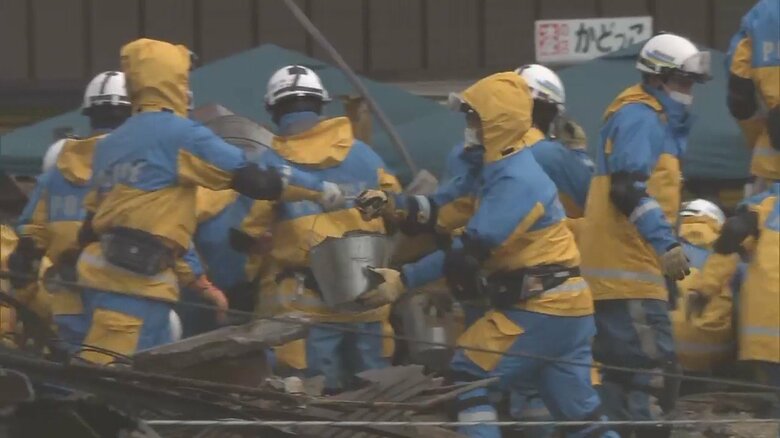 「イメージが全くわかない」“朝市”復興に不安の声も…冷たい雨の中、大規模火災の「輪島朝市」で200人態勢の捜索続く｜FNNプライムオンライン