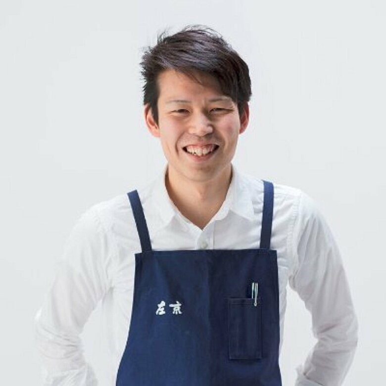 人形工房「左京」の四代目ひな人形職人・望月琢矢専務取締役