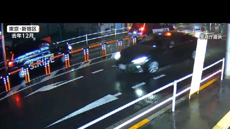 警視庁が公開したニセ覆面パトカーが走る様子（2025年12月）