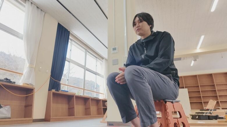 拠点空間で構想を語る奥谷