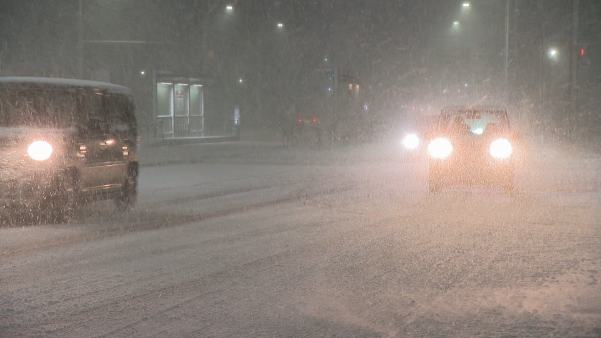 富山県内は12日明け方にかけて「警報級の大雪」に警戒　平地で最大40cm、山間部60cmの降雪予想