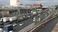 帰省ラッシュあすにかけ渋滞ピーク　東名・伊勢原JCT付近で15km　あすは中央道で最大45km予測も