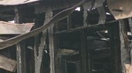 住宅全焼 焼け跡から2人の遺体 高齢夫婦と連絡取れず