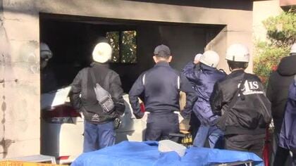 富山市で車庫に駐めてあった車が焼ける火事　通報者「ダンボールが燃えている」　警察が出火原因を調べる