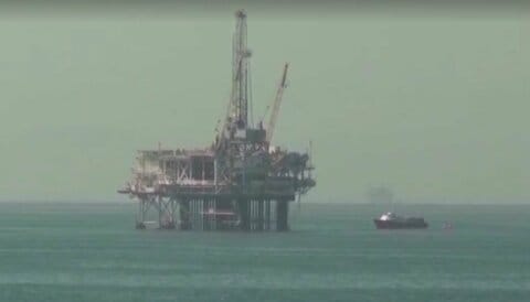 NY原油先物再び1バレル＝100ドル突破　アメリカ・イラン戦争終結へ合意至らず　原油供給への不安一段高まる