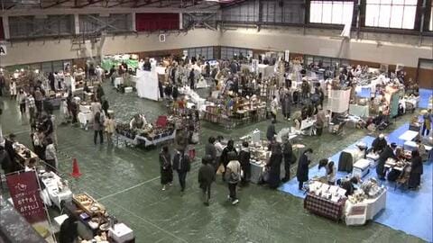 春がテーマのクラフトイベント「ハルノ市」　お目当ての商品求めにぎわう　秋田市