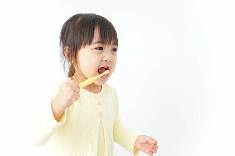 子どもの“歯磨き中の事故”に要注意!大けがでICU治療の事例も…予防法と対処法を消費者庁に聞いた