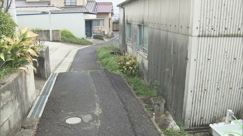 路上に頭から血を流し助けを求める男性…50代位の新聞配達員とみられ意識不明の重体 原付バイクで転倒か｜FNNプライムオンライン