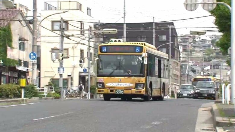【速報】バス運転手から「急ブレーキで複数のけが人」と通報　1歳男児ら男女7人がけが｜FNNプライムオンライン