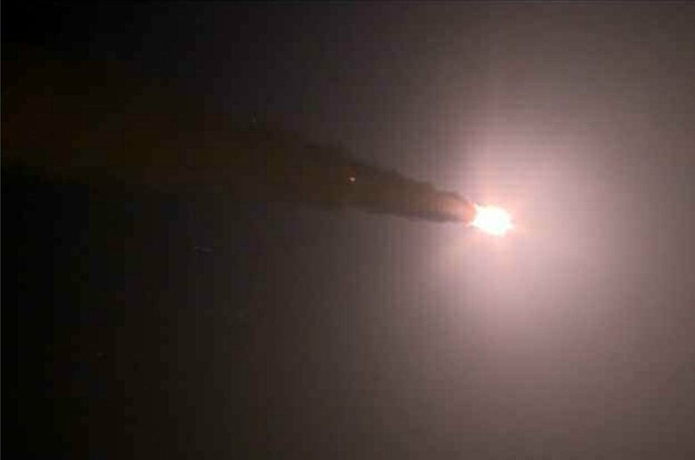 12月31日、1月1日の間に発射された"600mm超大型放射砲"の画像(労働新聞・1月1日付け)