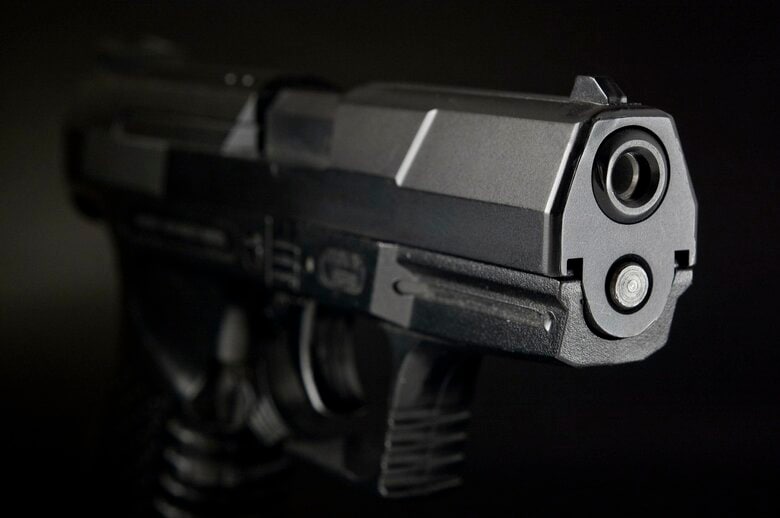 銃身の溝・ライフリングは銃によって異なりライフルマークは銃の指紋と言われる　画像はイメージ