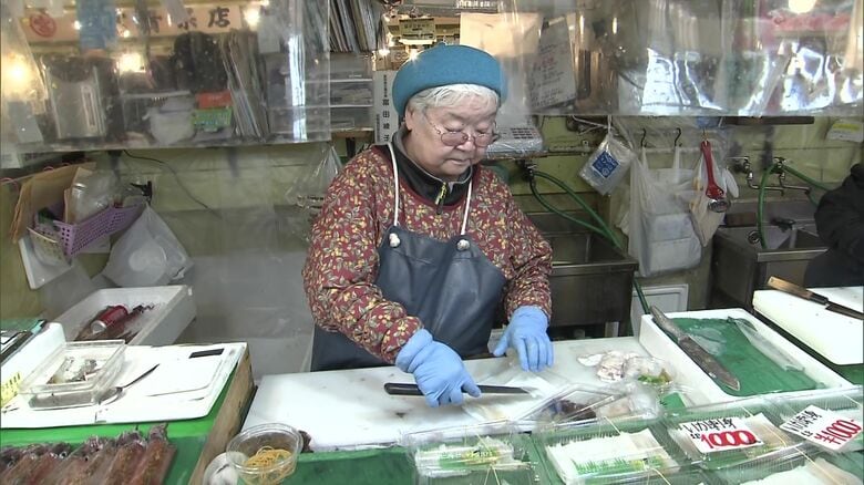 イカ専門の鮮魚店も危機感