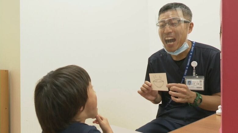 5歳　佐久総合病院　言語聴覚士・荻原大輔さんと発声や発語の練習
