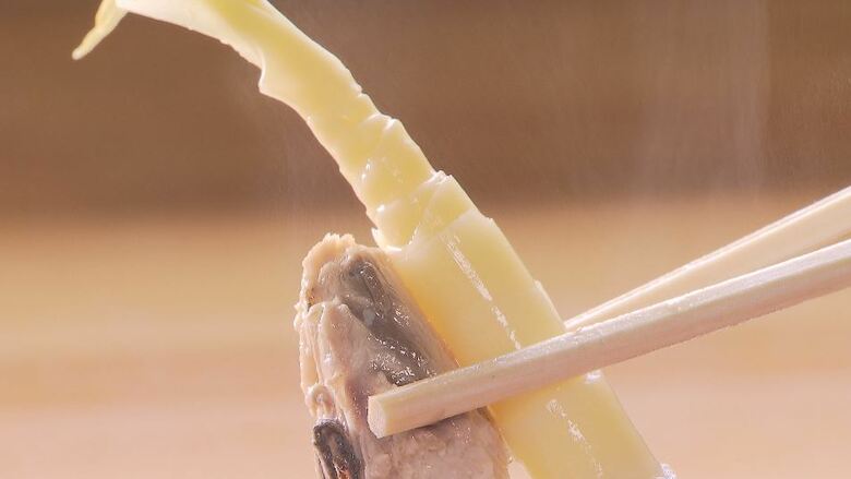 「たけのこ汁」のネマガリダケ