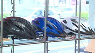自転車のヘルメット着用が「努力義務」に “罰則なし”で実効性には疑問符も【佐賀発】