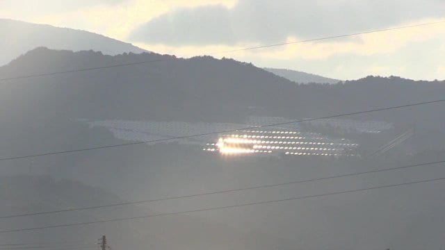 太陽光が反射