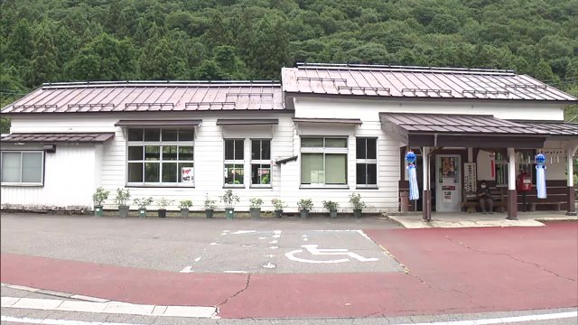 JR只見線・会津柳津駅の構内に工房を