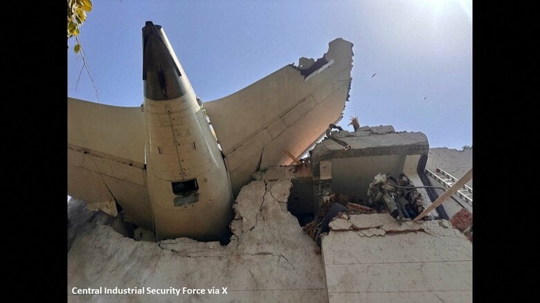 インドで240人超乗せた旅客機が離陸直後に墜落…乗客乗員の全員死亡を地元メディア報じる　搭乗者に日本人なし　モディ首相「胸が張り裂けそうになる」｜FNNプライムオンライン