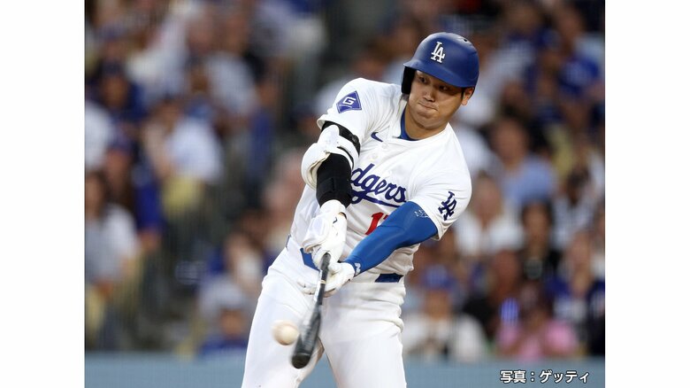 ドジャース・大谷翔平選手3試合ぶりの42号ソロ　デコピンが始球式　盗塁も2つ決め「42 - 42」に｜FNNプライムオンライン