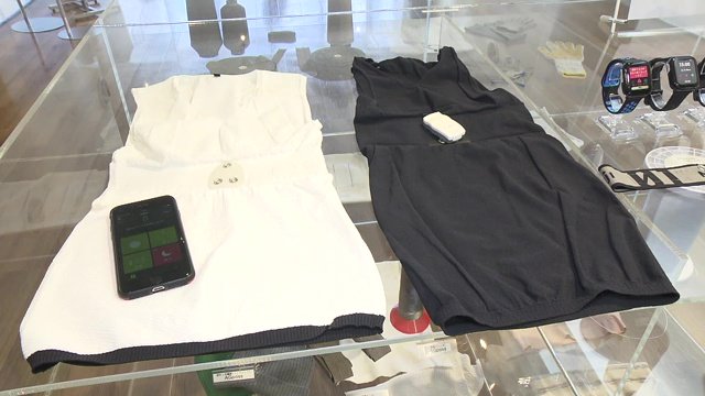 縫い目もなく伸縮性も抜群