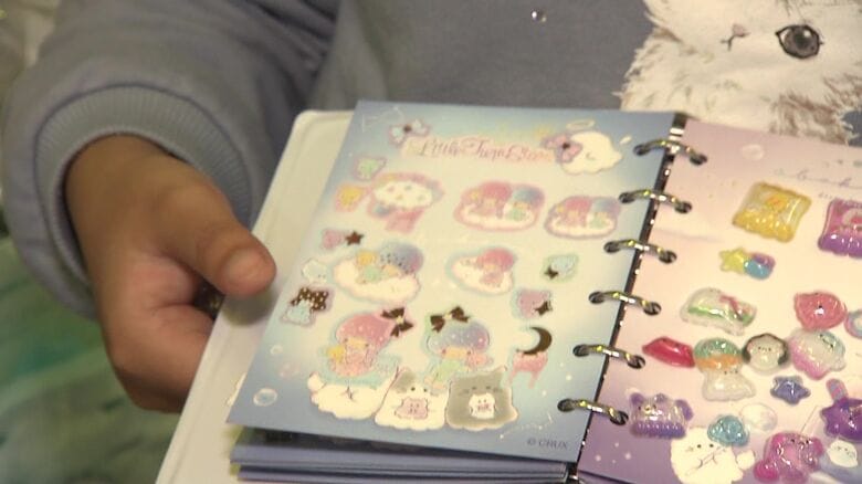 女の子を中心に流行したシール交換が今、空前の大ブーム