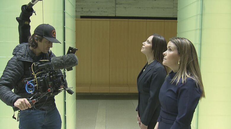 国立長崎原爆死没者追悼平和祈念館での撮影シーン